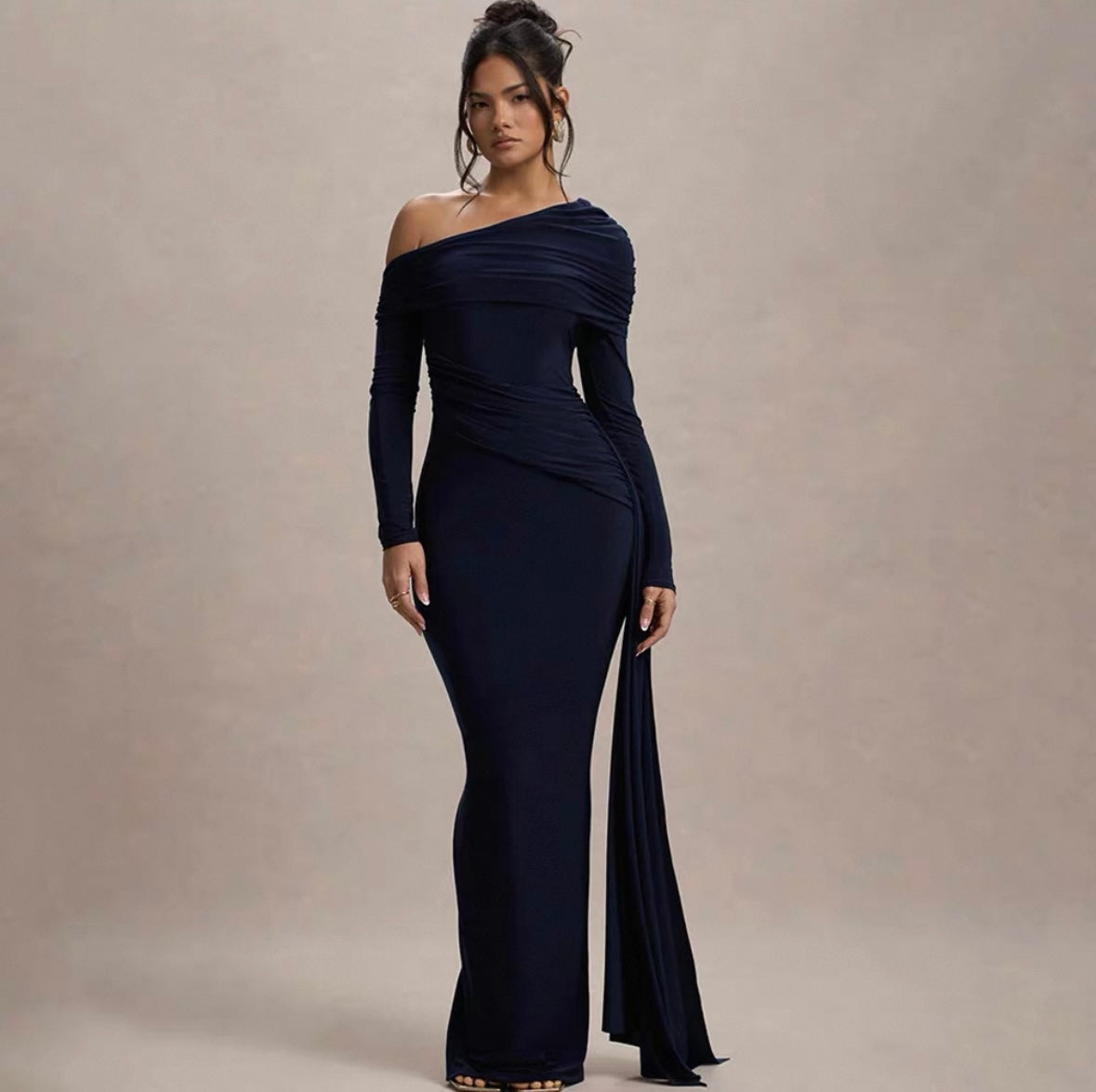 #68 Linora Lang Kleid - Linora